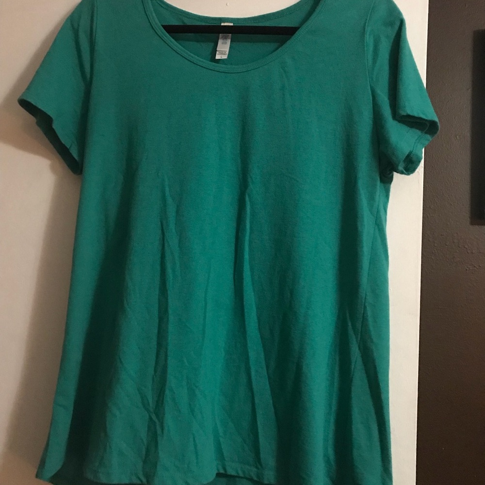 LuLaRoe Classic Tee